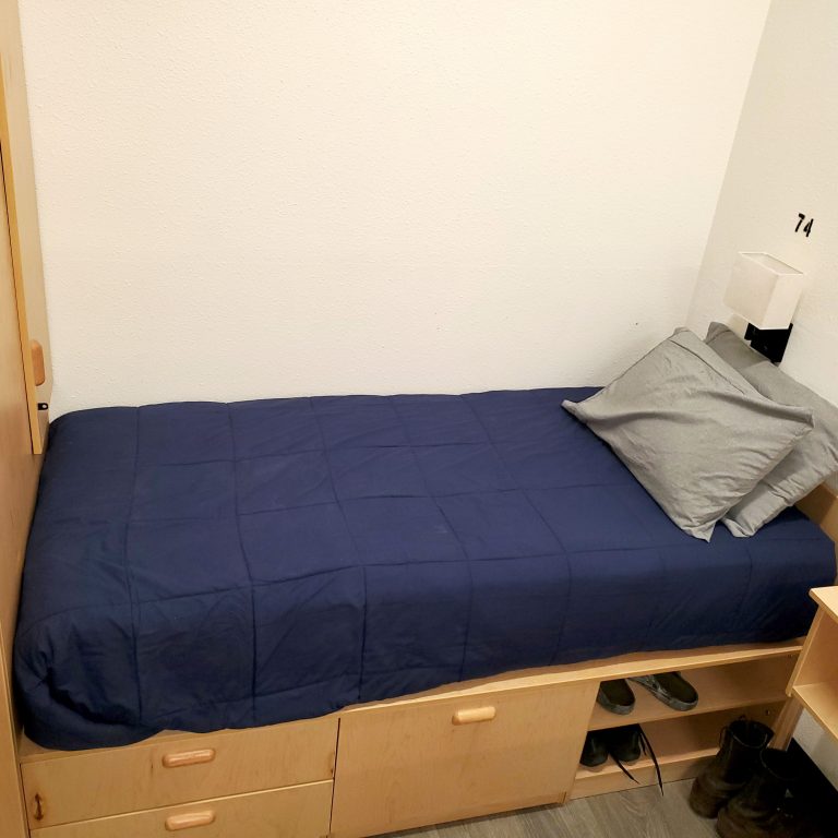 Bed with Mattress - 3rev